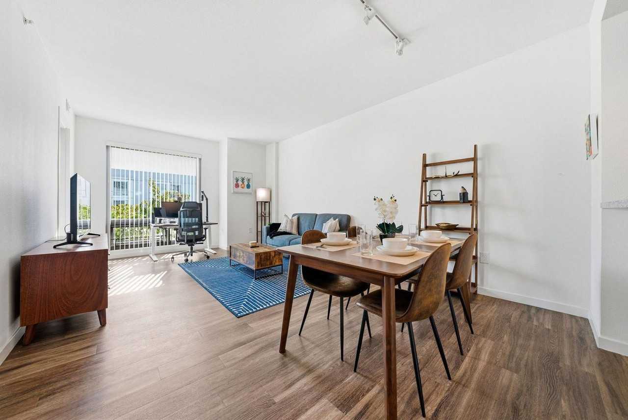 1201 4th St #1436064P - Photo 2 of 28