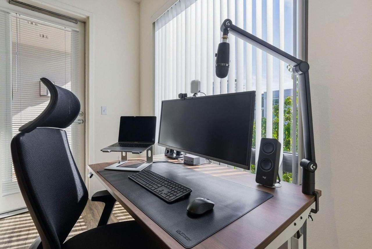 1201 4th St #1436064P - Photo 4 of 28