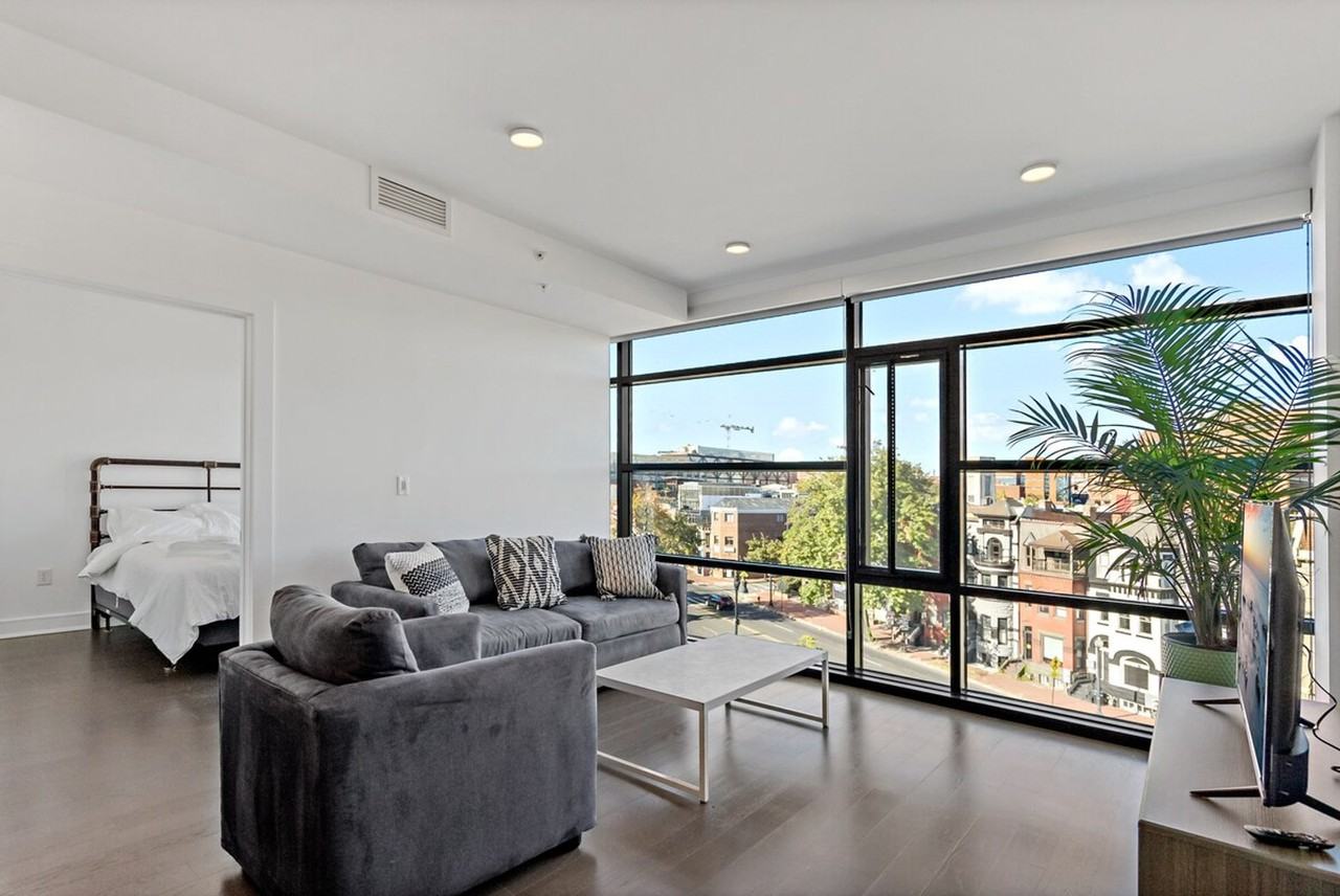 904 T St Nw #1395470P - Photo 5 of 34