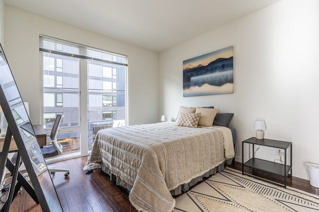 2407 E Union St #1364265P - Photo 6 of 28