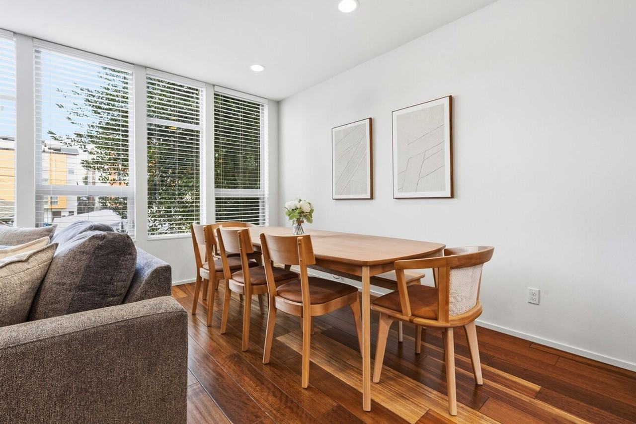 1464 Nw 70th St #1438304P - Photo 4 of 29