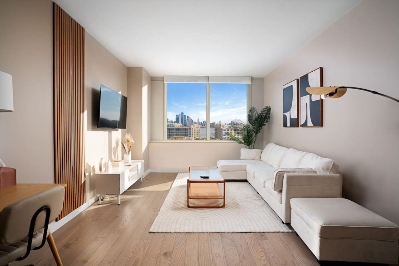 629 7TH Harrison Street #1240949P - Photo 2 of 24