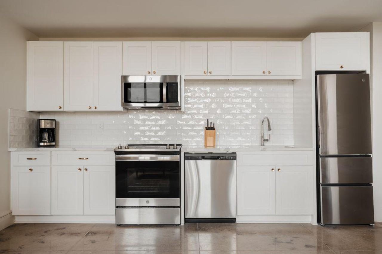 505 E Travis St #1267116P - Photo 2 of 19