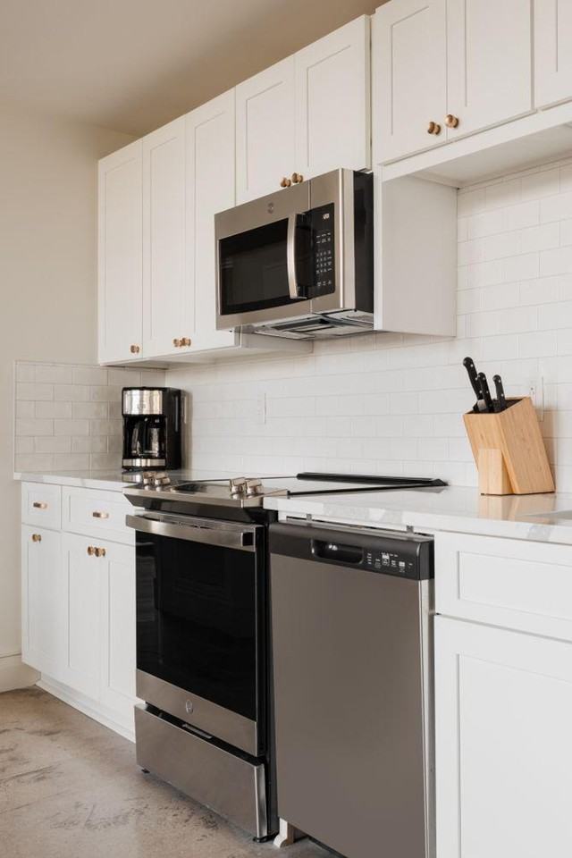 505 E Travis St #1267116P - Photo 6 of 19