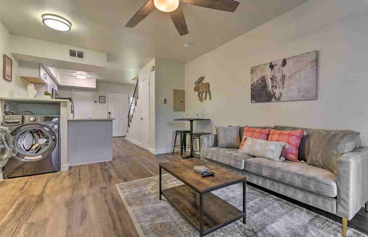 4015 W 7th St #1296517P - Photo 2 of 19