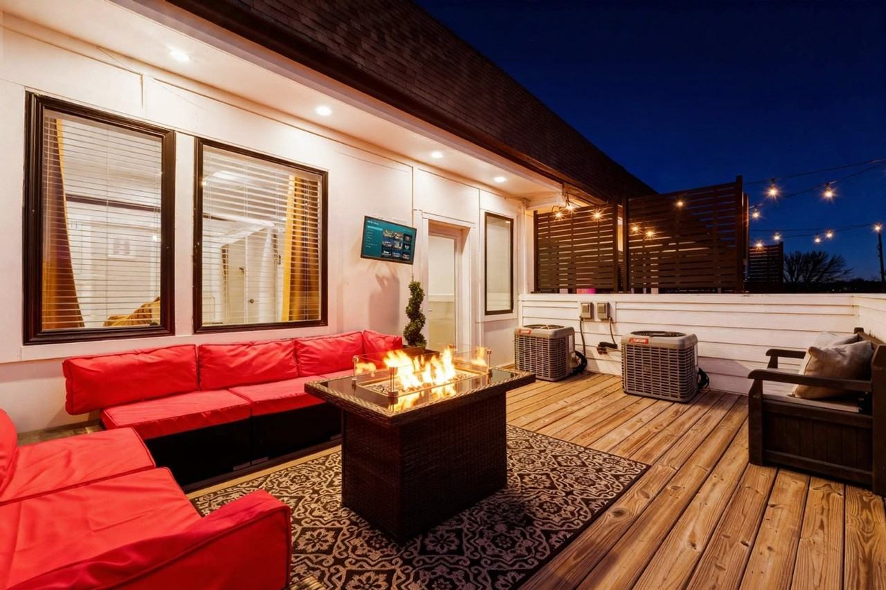 2135 24th Ave N #1387453P - Photo 3 of 50