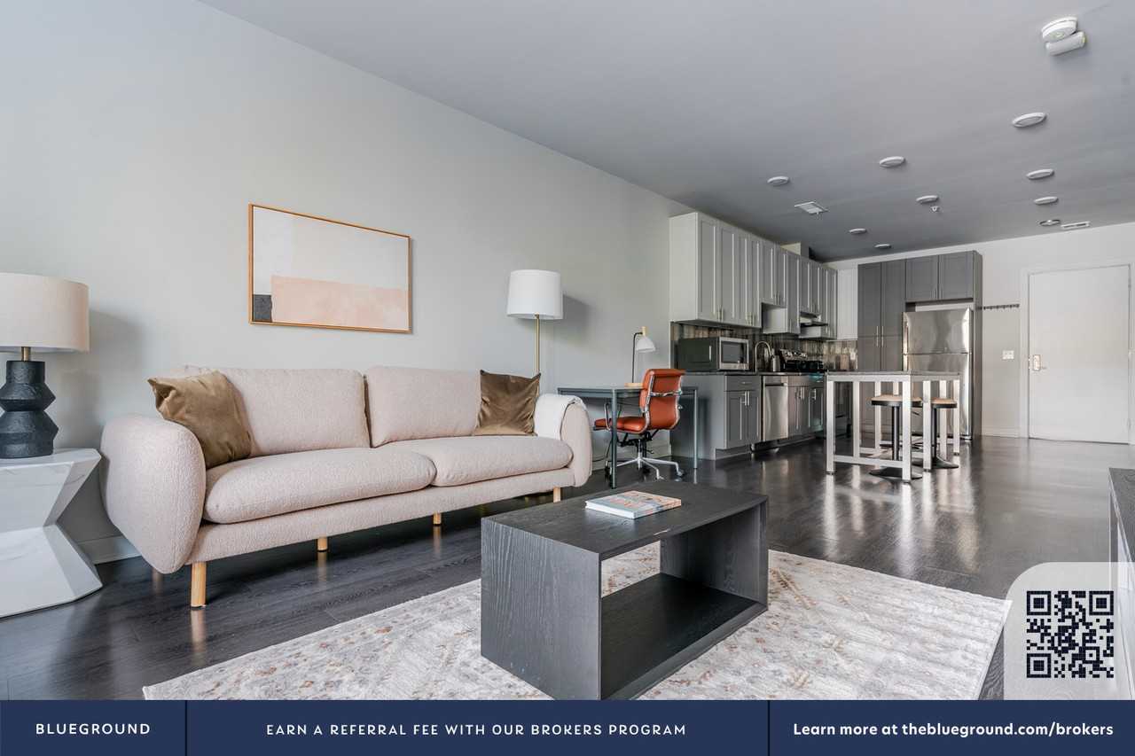 3929 Landmark Ct #1246 - Photo 4 of 25