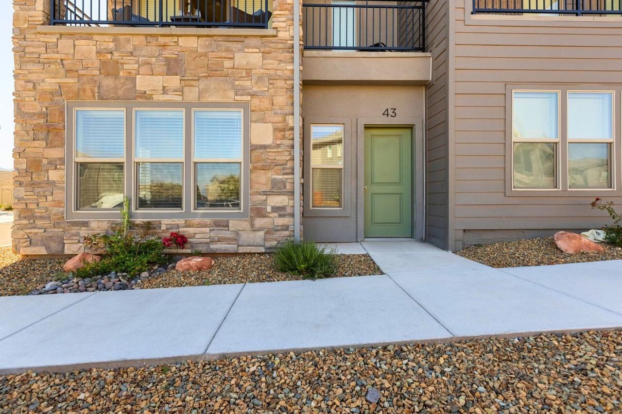 350 West Old Highway #1389632P - Photo 7 of 47