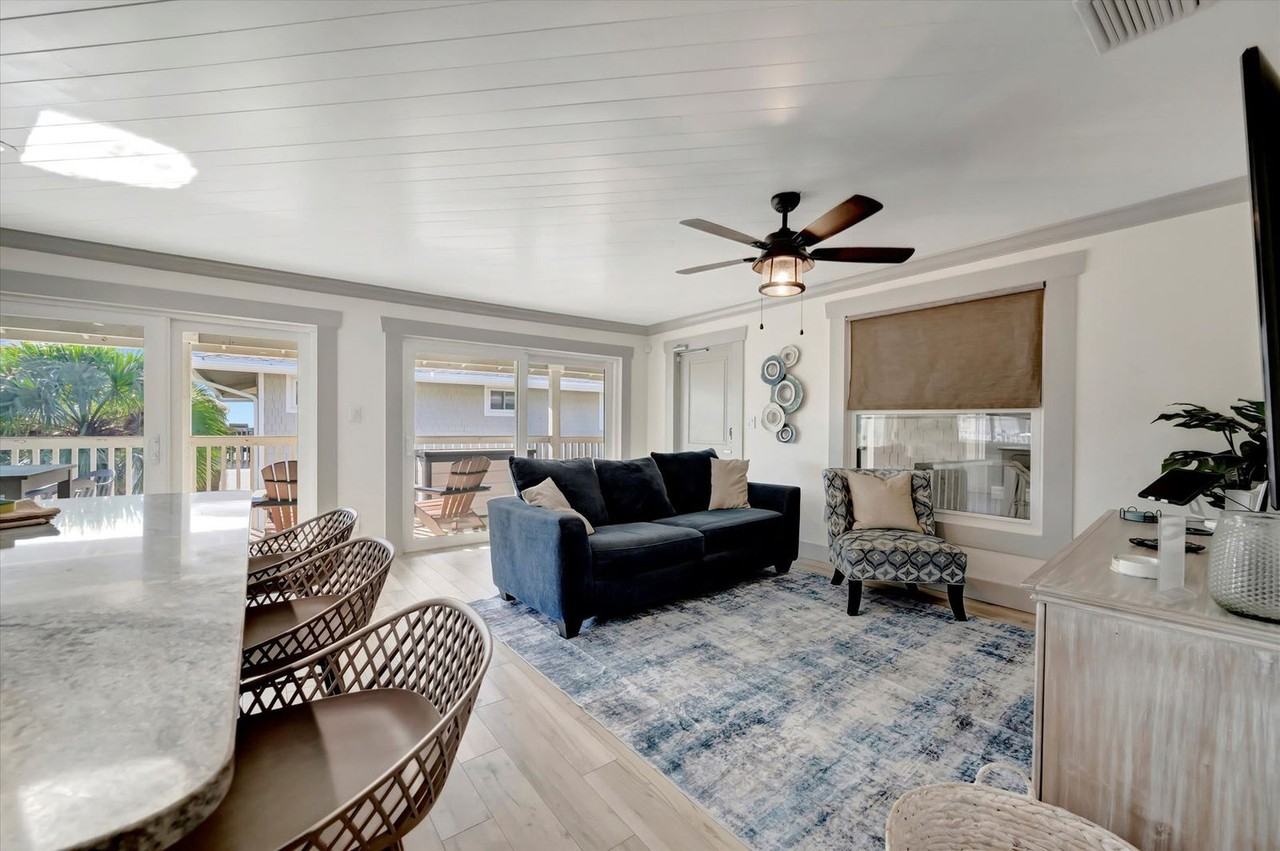 18720 Gulf Blvd #1406269P - Photo 3 of 18