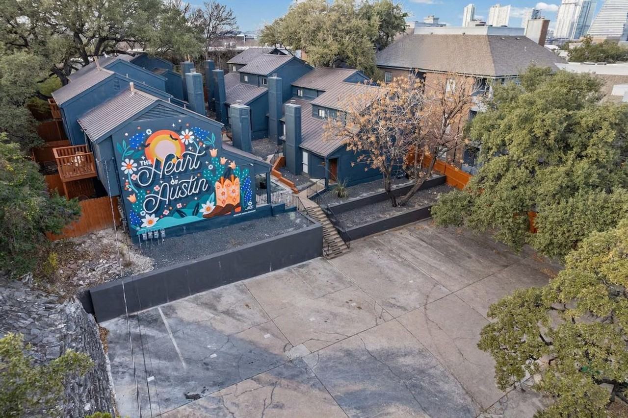 708 S 1st St #1422350P - Photo 5 of 38