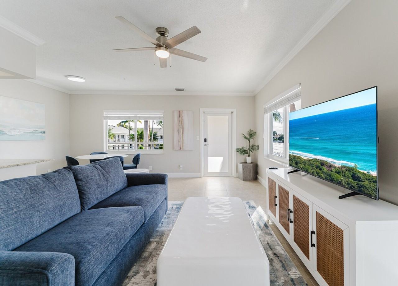 1035 Spanish River Rd #1424297P - Photo 7 of 43