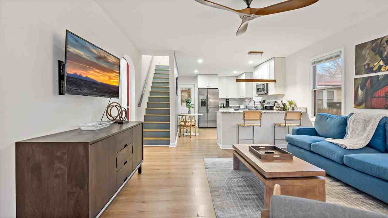 5545 Davey St #1395377P - Photo 6 of 46