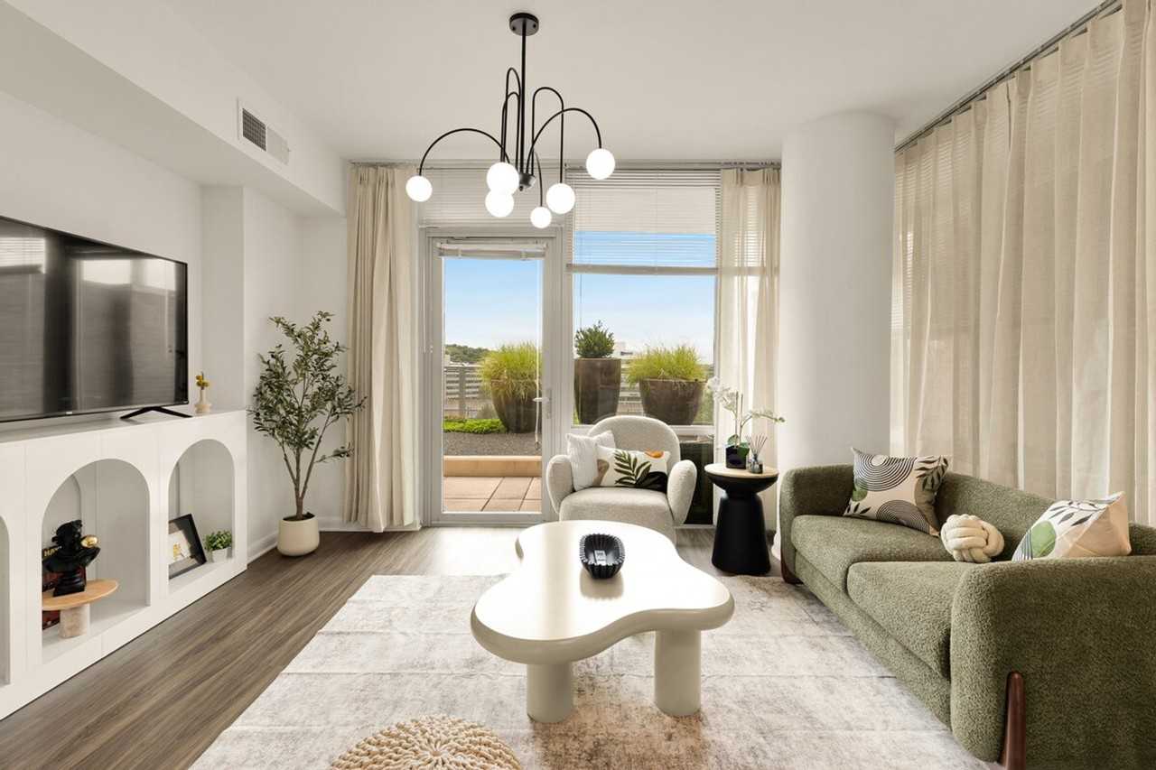 1548 Spring Hill Rd #1395359P - Photo 5 of 38