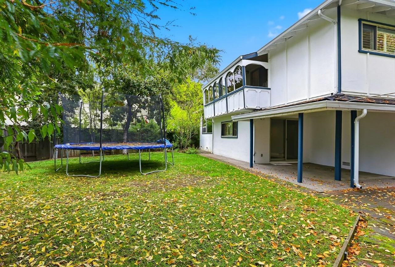 339 Vine St #1421755P - Photo 5 of 13