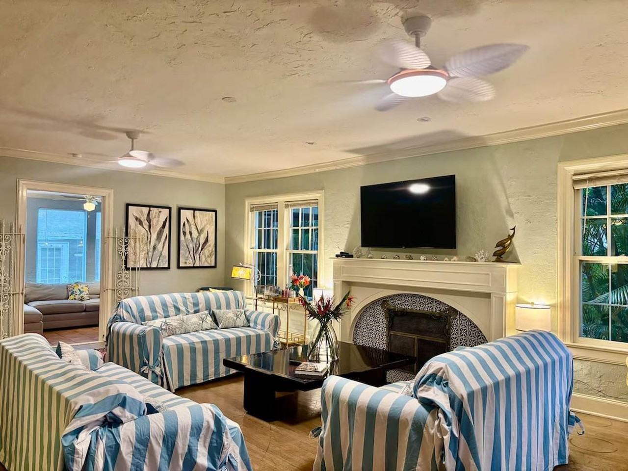 519 28th St #1438394P - Photo 3 of 27