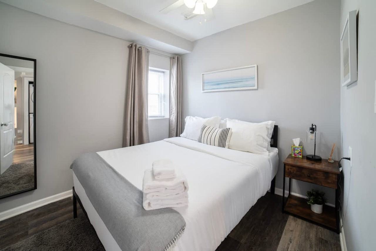 2002 W Cermak Rd #1438532P - Photo 5 of 23