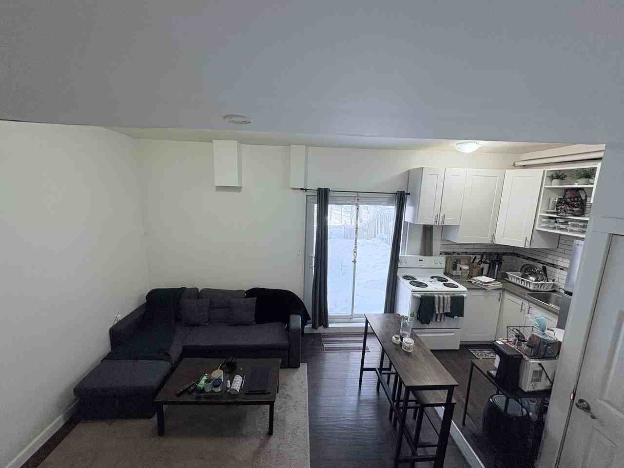 45 Scott Crescent - Photo 2 of 4