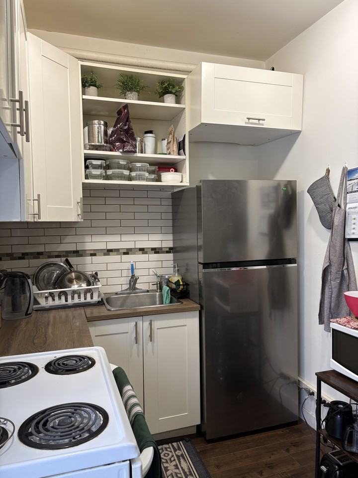 45 Scott Crescent - Photo 3 of 4