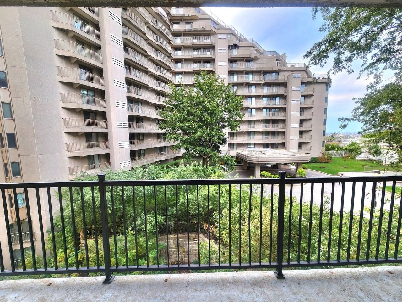 6280 Place Northcrest #718 - Photo 3 of 20