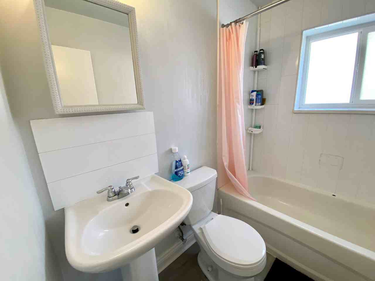 360 Dundas Street - Photo 15