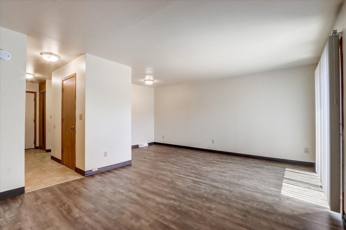 Mckinley Gardens - Photo 4 of 20