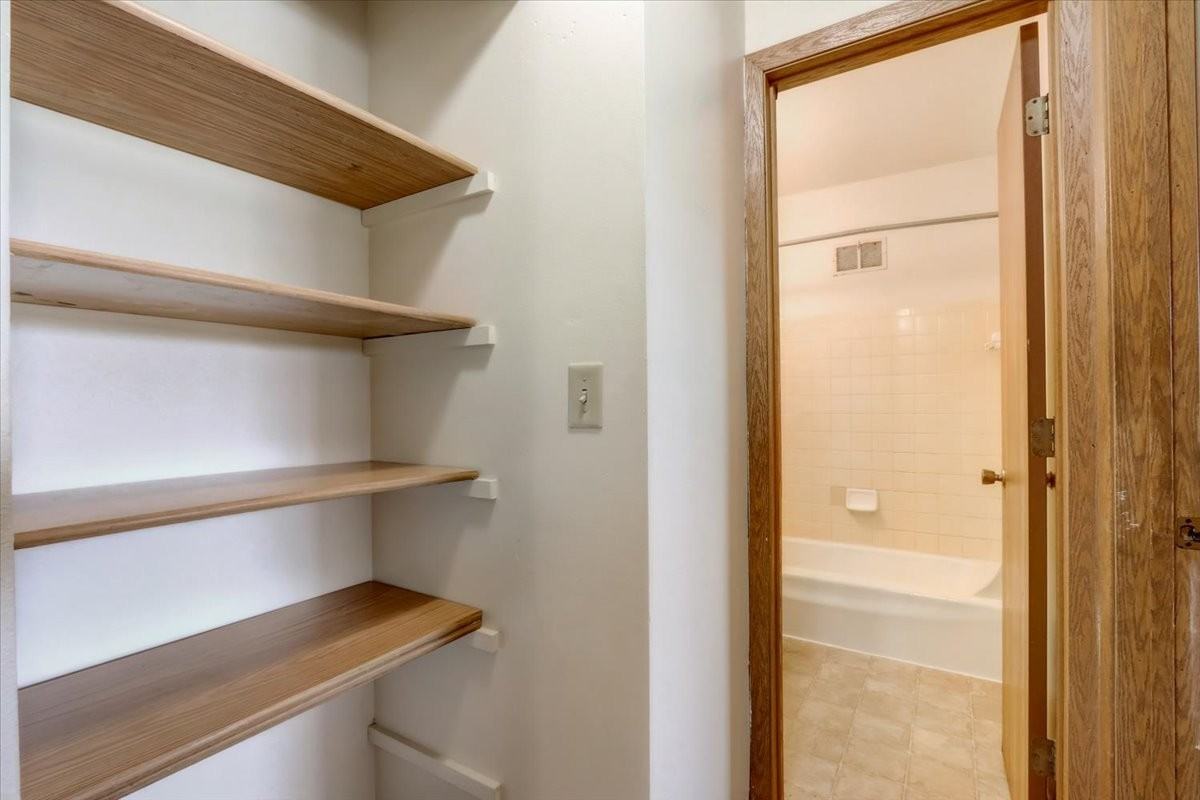 Mckinley Gardens - Photo 5 of 20