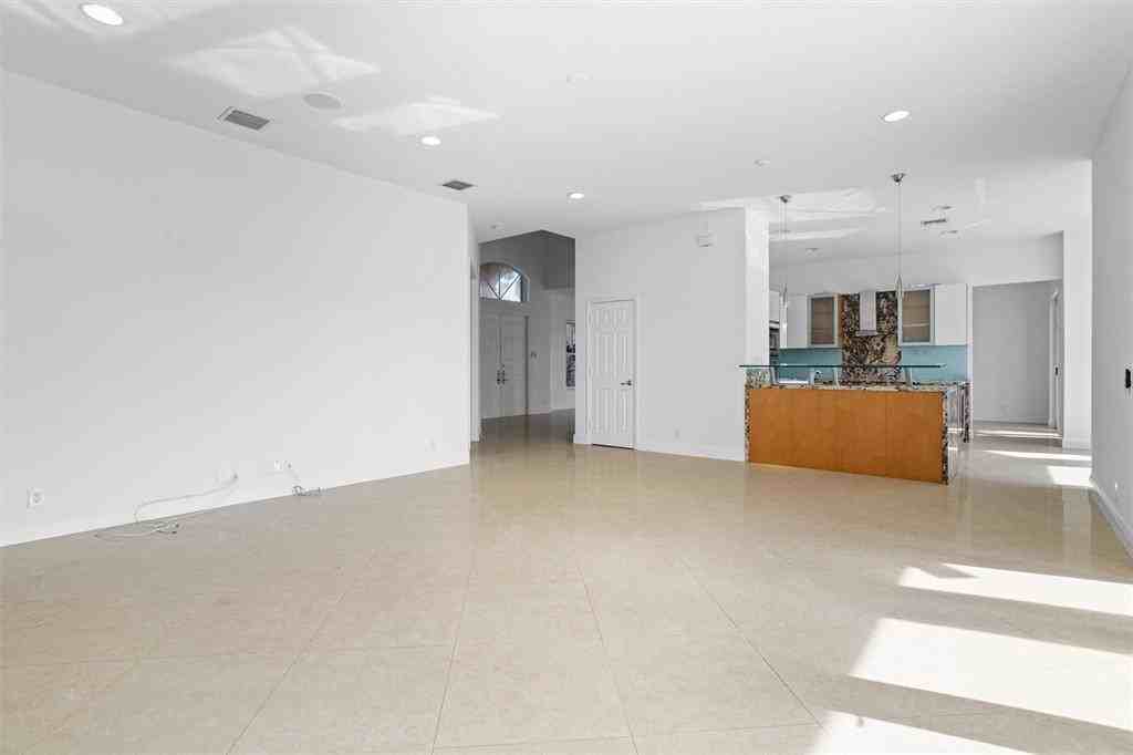 926 Marina Drive - Photo 6 of 9