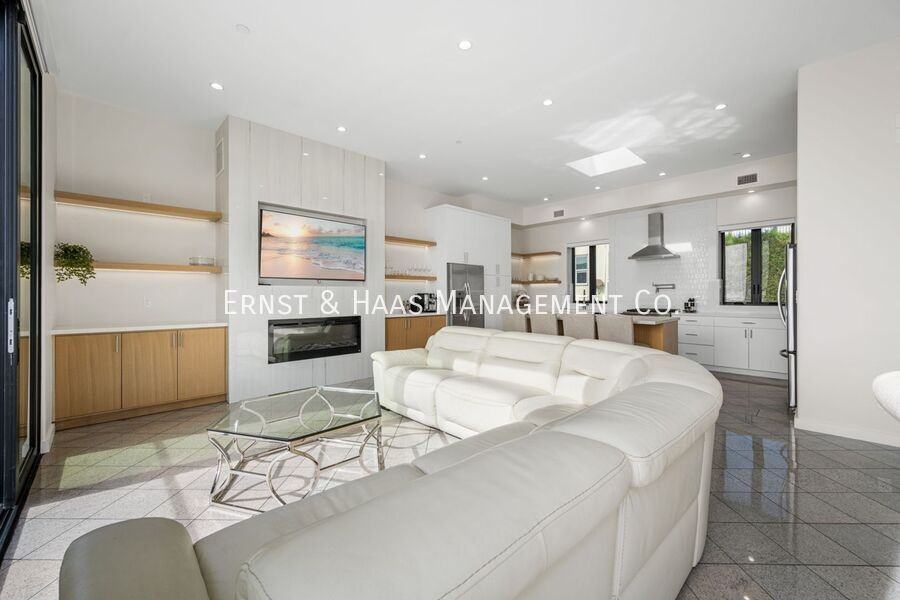 1724 Bluff Pl - Photo 7 of 50