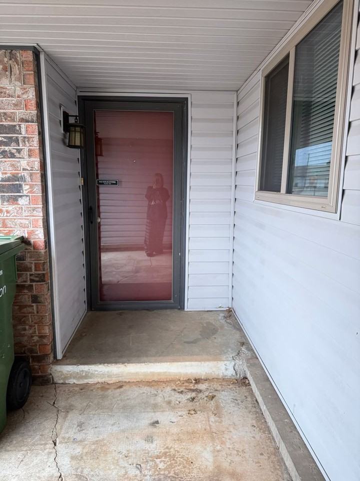 1321 Summerton Pl - Photo 2 of 27