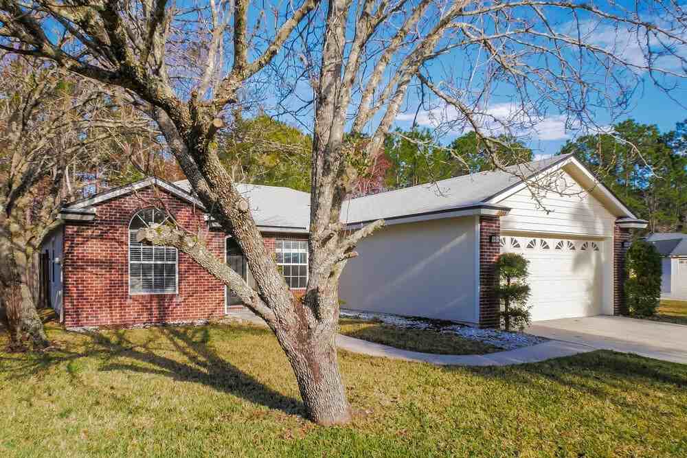 7725 Fawn Lake Dr S - Photo 3 of 16