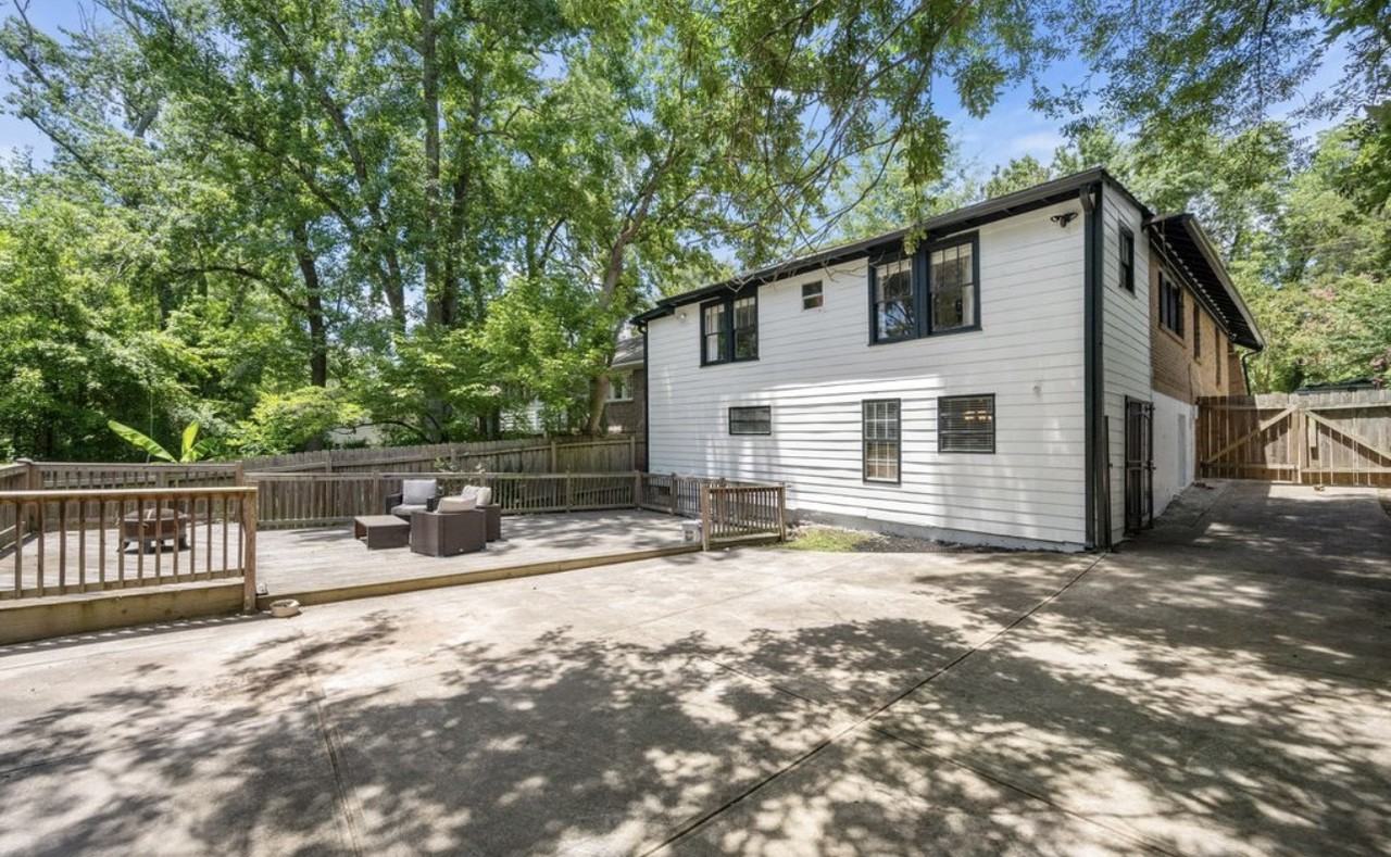 930 White St Sw - Photo 2 of 5