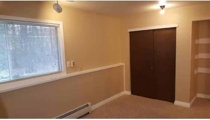 6446 Village Pkwy - Photo 7 of 20