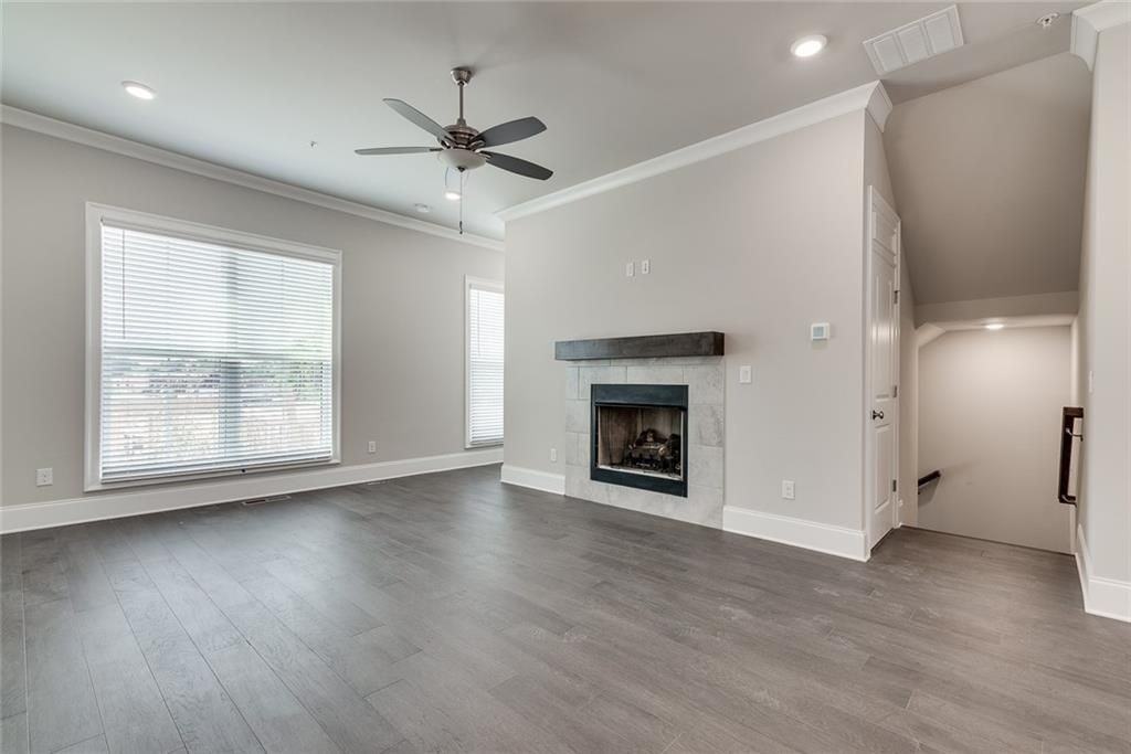 308 Burgess Walk - Photo 3 of 41
