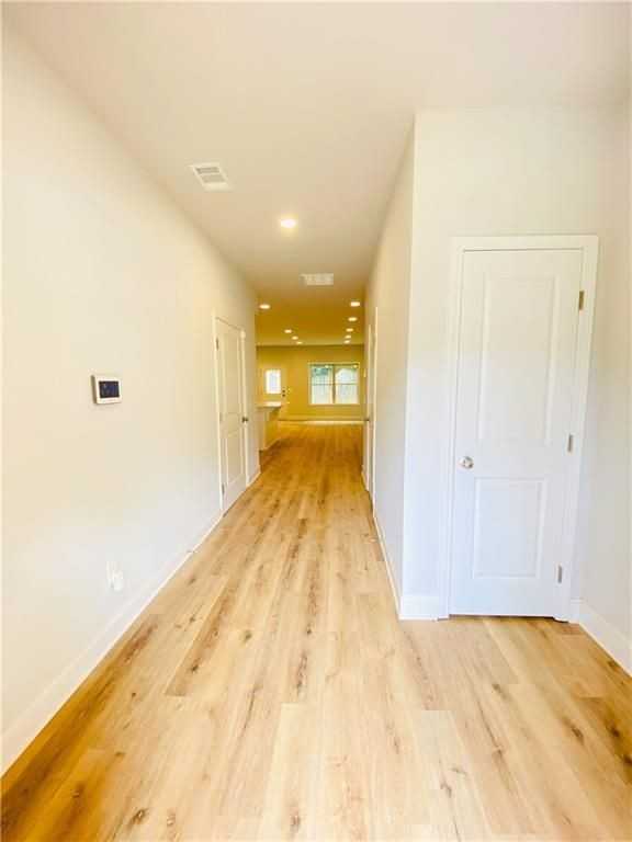 1095 N Village Dr - Photo 4 of 19