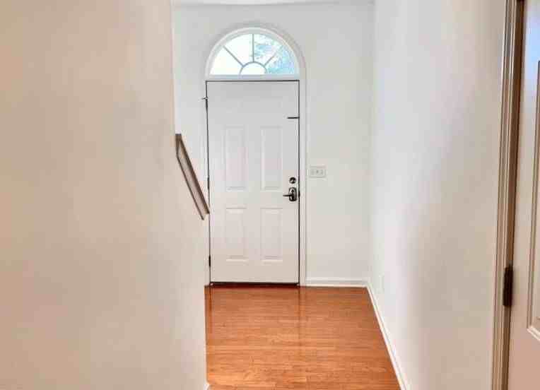 6243 Shoreview Cir - Photo 3 of 28