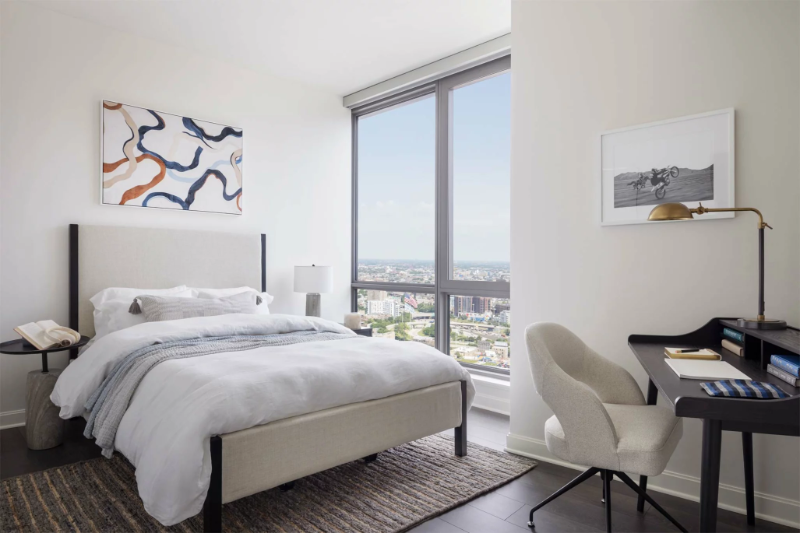 122 N Green St - Photo 7 of 15