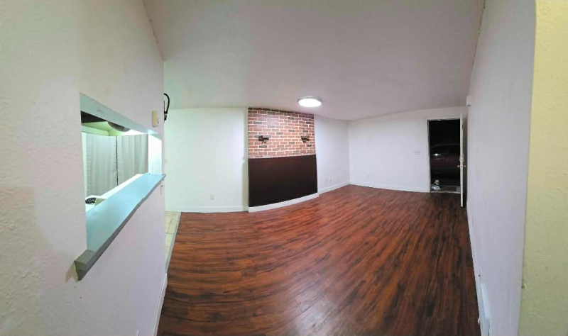 4428 111th St Sw #1 - Photo 4 of 9