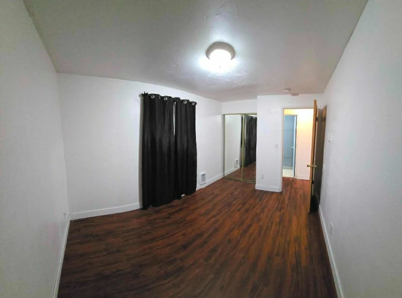 4428 111th St Sw #1 - Photo 5 of 9