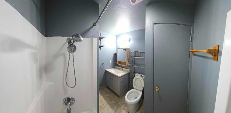 4428 111th St Sw #1 - Photo 7 of 9