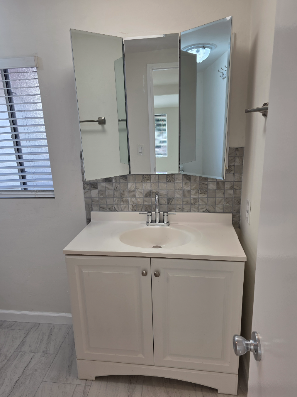 1420 Coolidge Ave #B - Photo 6 of 7