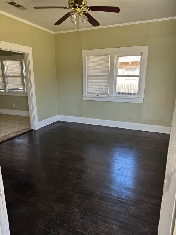 1310 S Jefferson St - Photo 3 of 13