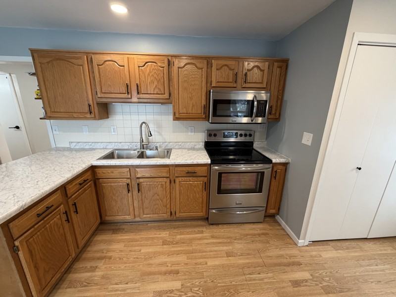 301 Leif Erikson Dr #301 - Photo 3 of 11