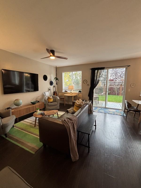 715 Cedar St - Photo 7 of 9