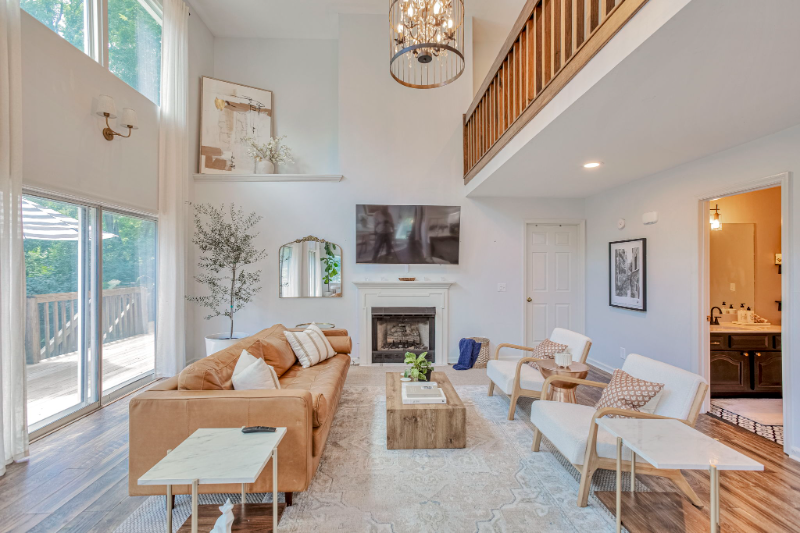 1232 Reelfoot Cir - Photo 2 of 38