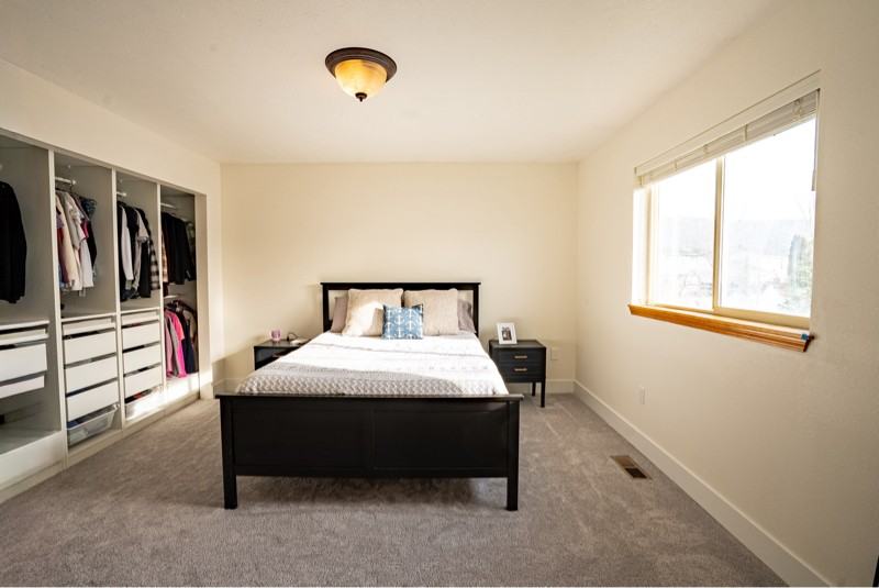 24104 E Maxwell Ave - Photo 7 of 20