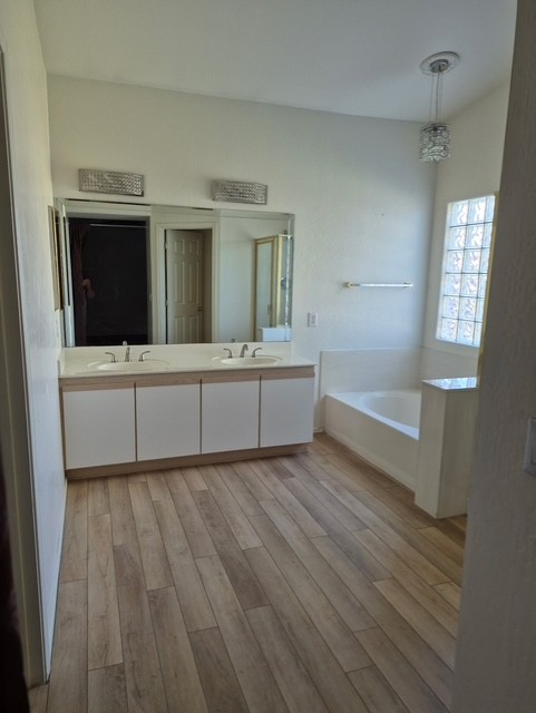 1870 E Drake Dr - Photo 5 of 14