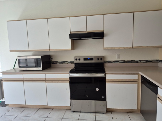 1870 E Drake Dr - Photo 6 of 14