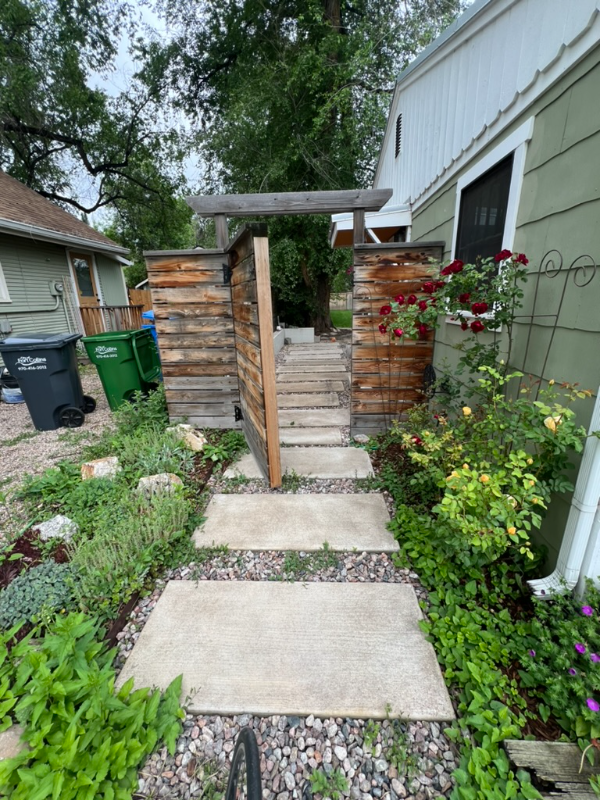 419 Wood St - Photo 3 of 35