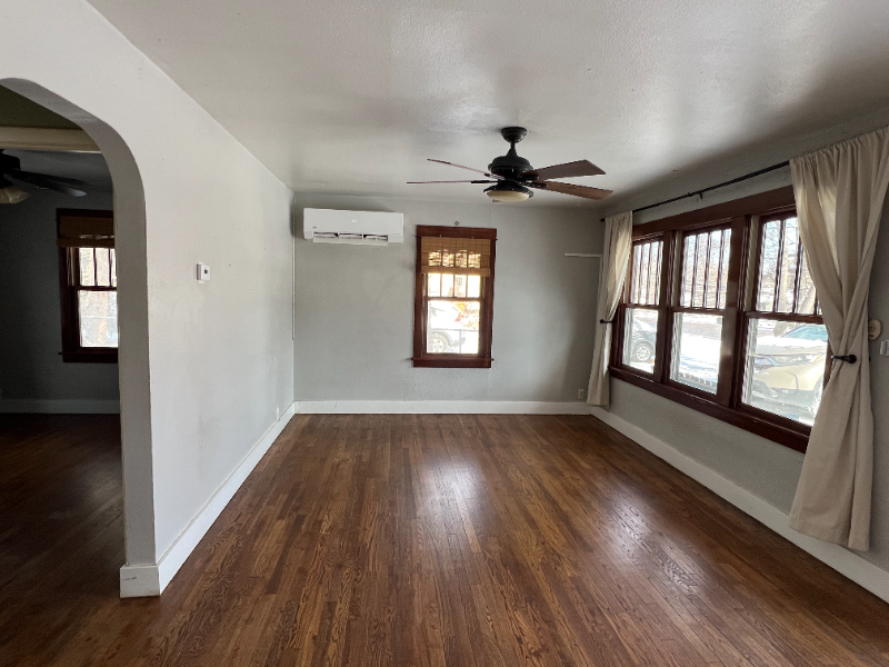 419 Wood St - Photo 6 of 35