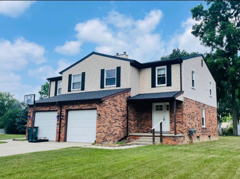 116 Regents Dr - Photo 2 of 24